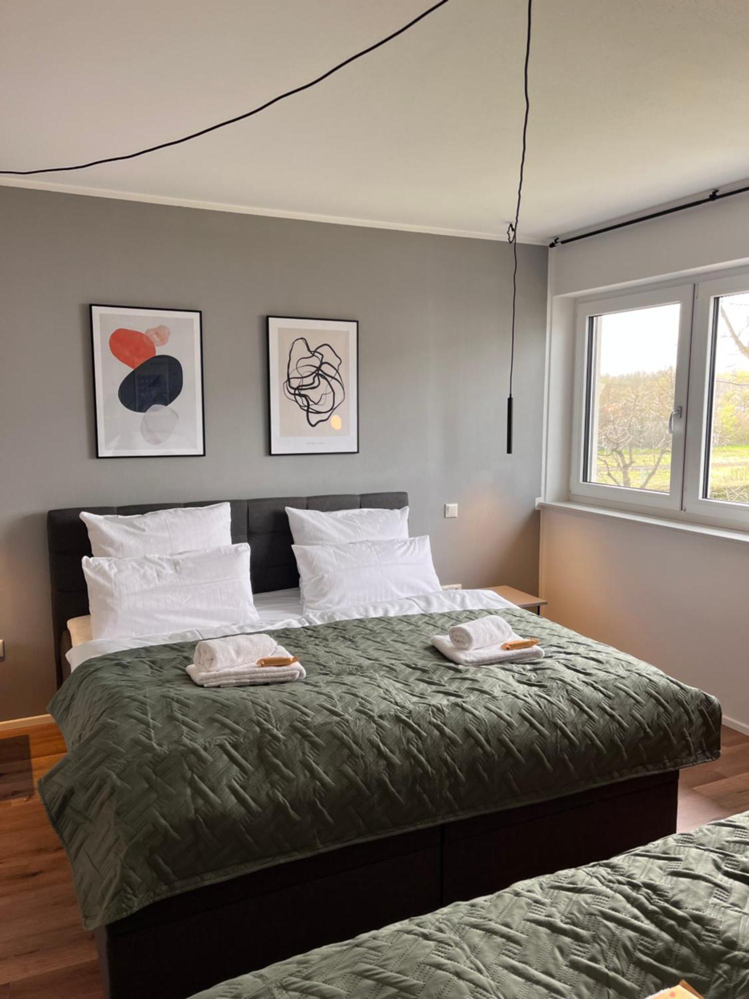 Holiday home Wohnglueck Frisches & Gemuetliches Design Mit Bbq, Garten & Arbeitsplatz Augsburg