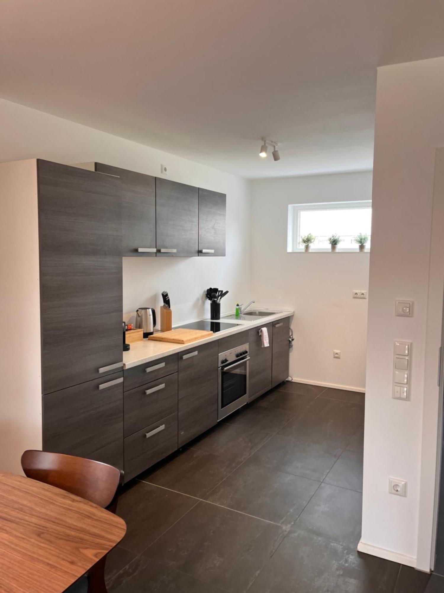 Wohnglueck Frisches & Gemuetliches Design Mit Bbq, Garten & Arbeitsplatz Holiday home Augsburg