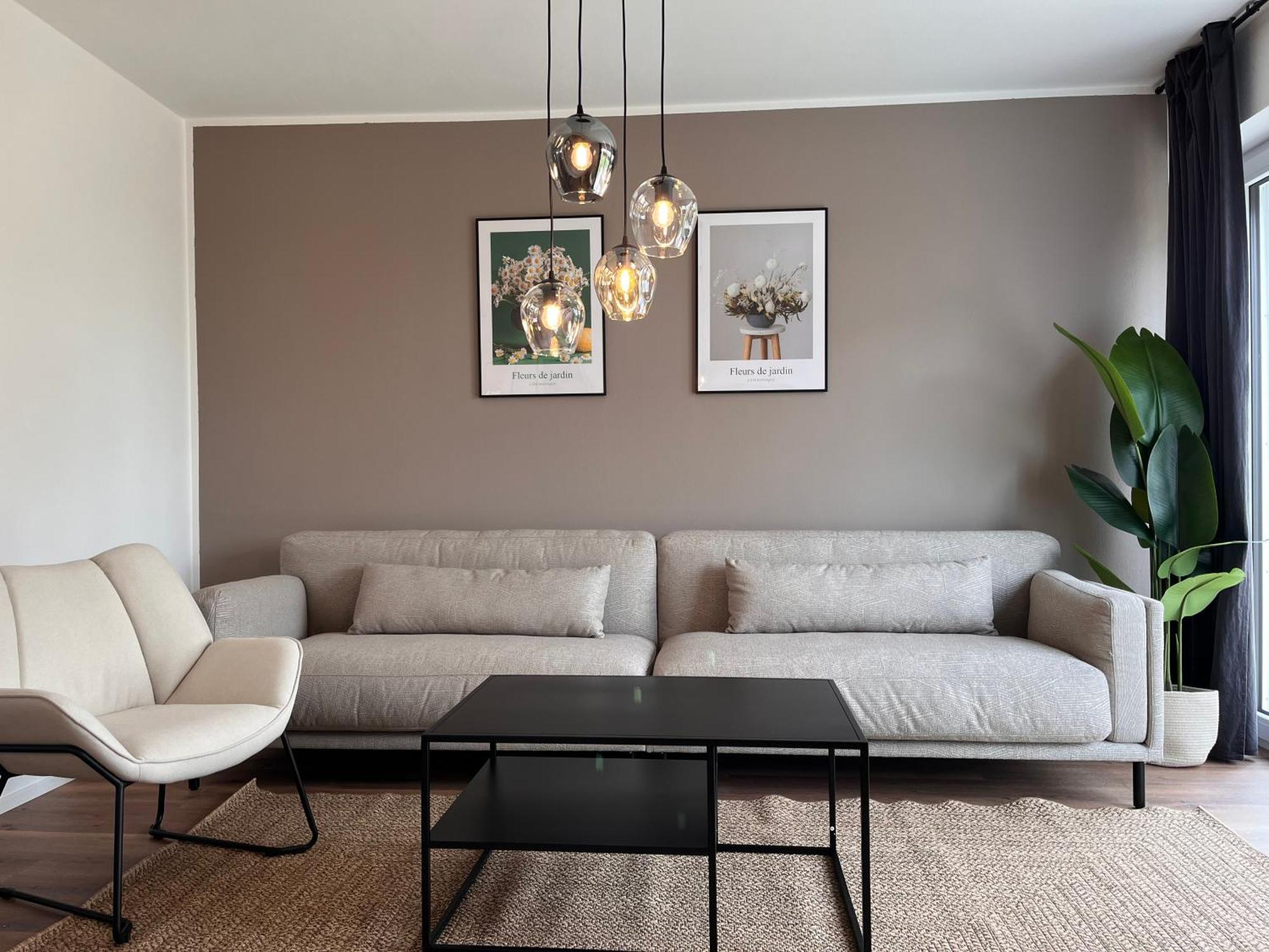 Wohnglueck Frisches & Gemuetliches Design Mit Bbq, Garten & Arbeitsplatz Holiday home *
