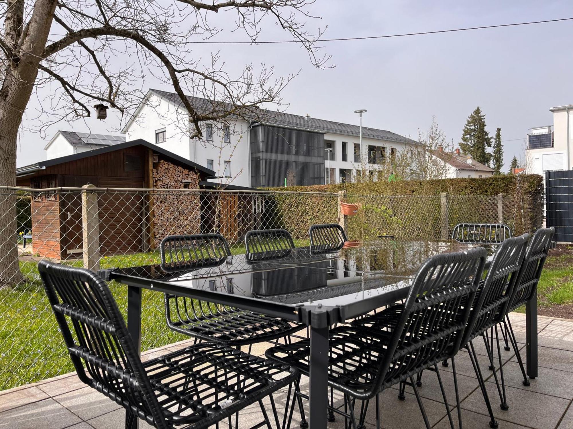 Wohnglueck Frisches & Gemuetliches Design Mit Bbq, Garten & Arbeitsplatz Holiday home *