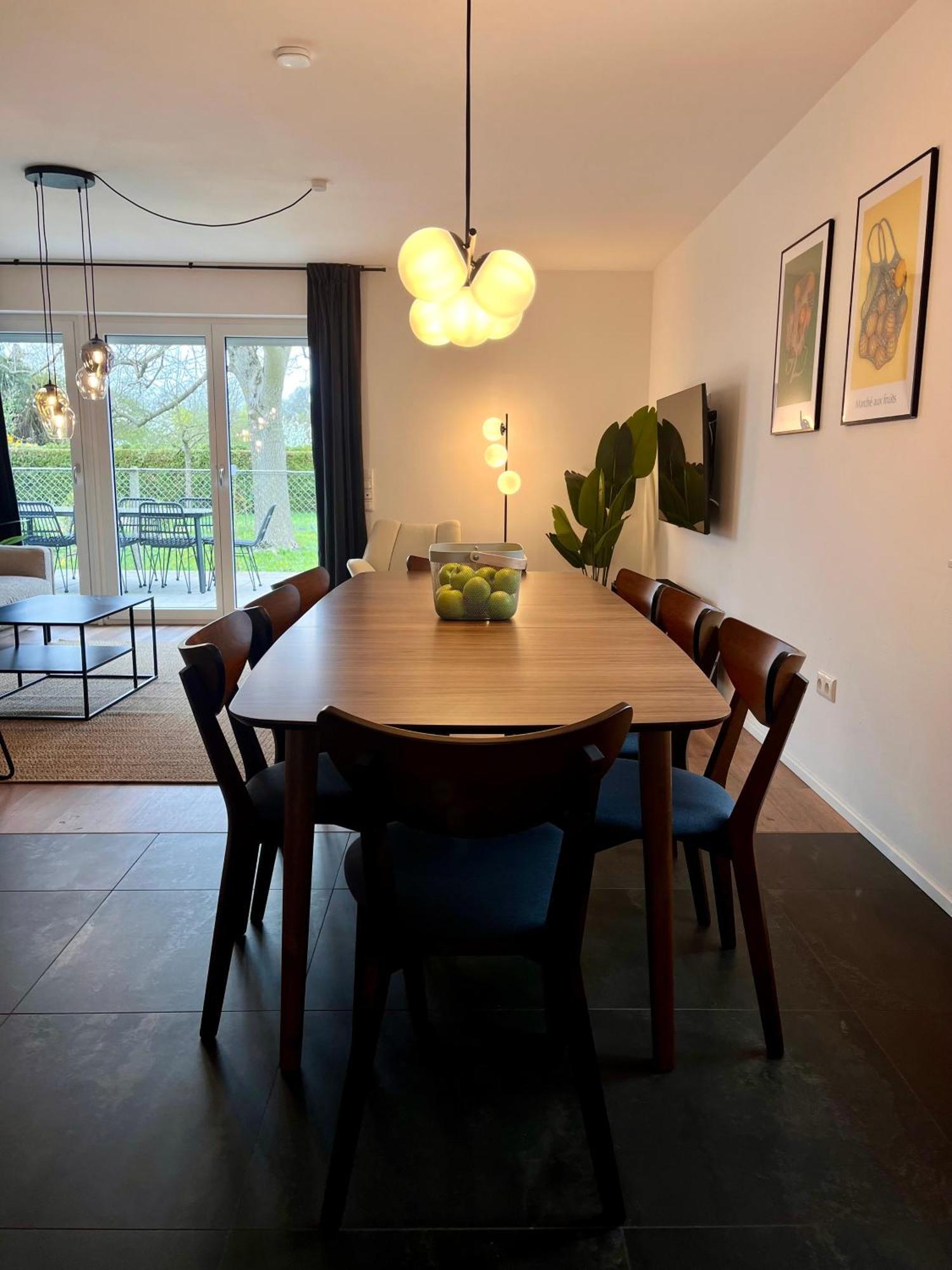 Wohnglueck Frisches & Gemuetliches Design Mit Bbq, Garten & Arbeitsplatz * Augsburg