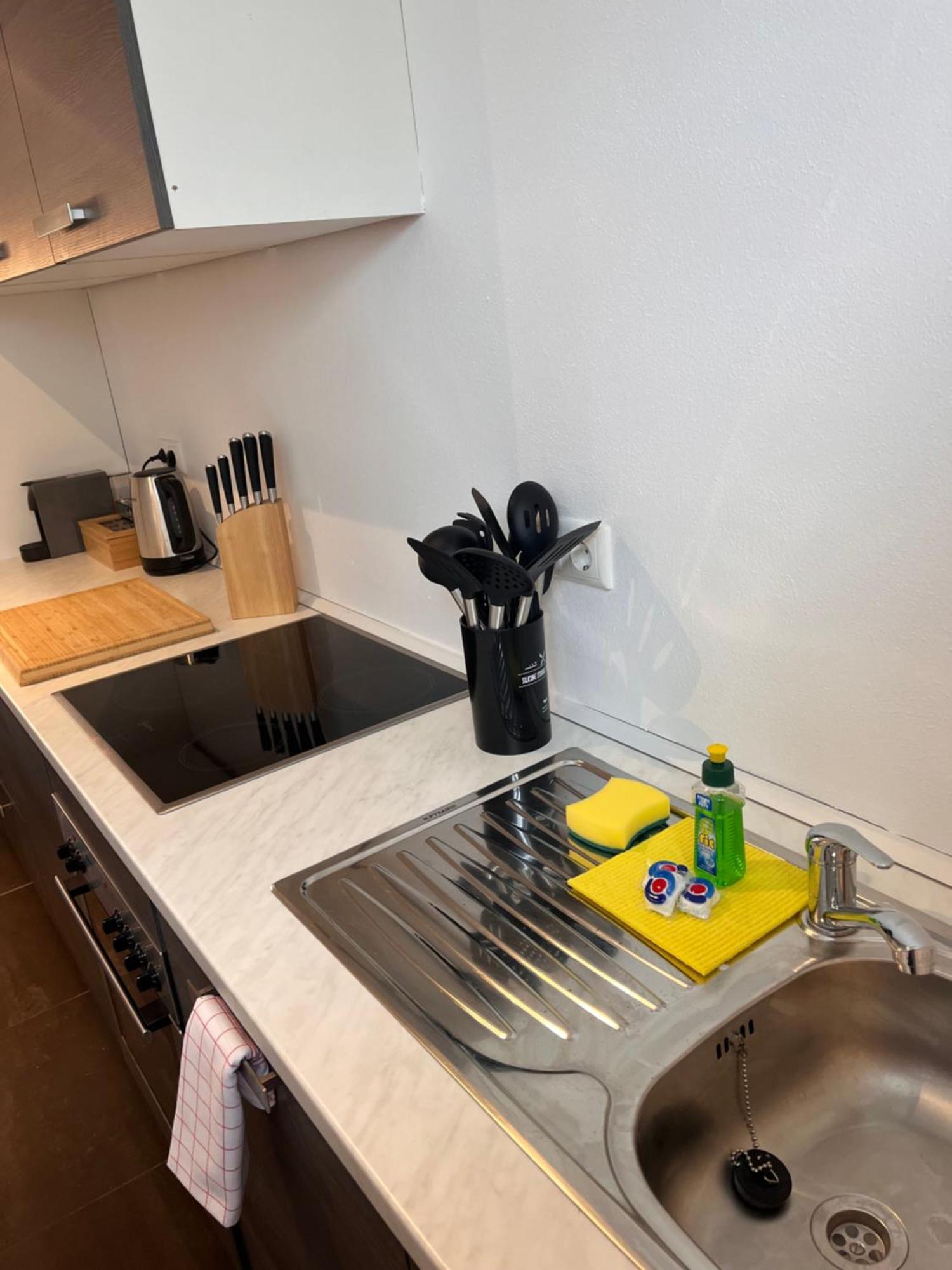 Wohnglueck Frisches & Gemuetliches Design Mit Bbq, Garten & Arbeitsplatz * Augsburg
