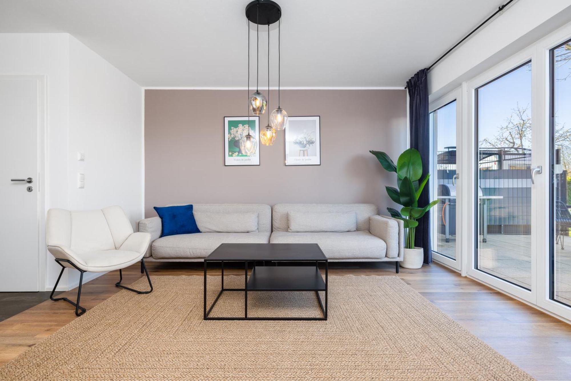 Wohnglueck Frisches & Gemuetliches Design Mit Bbq, Garten & Arbeitsplatz * Augsburg